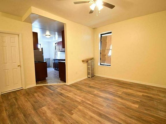 3rd image of 920 4th Ave #4