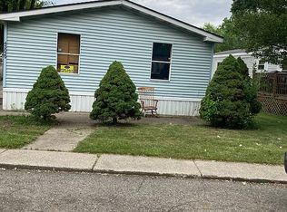 43029 Marquette Ave, Sterling Heights, MI 48314