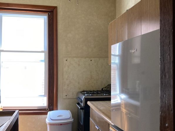 227 Buckingham Pl FLOOR 3