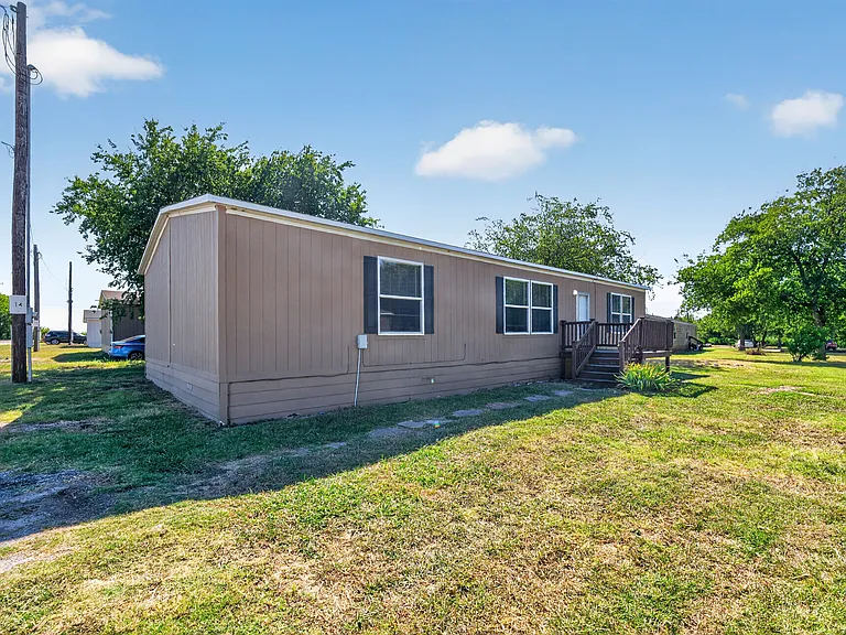 1341 Flying L Ln #14 — Photo 3