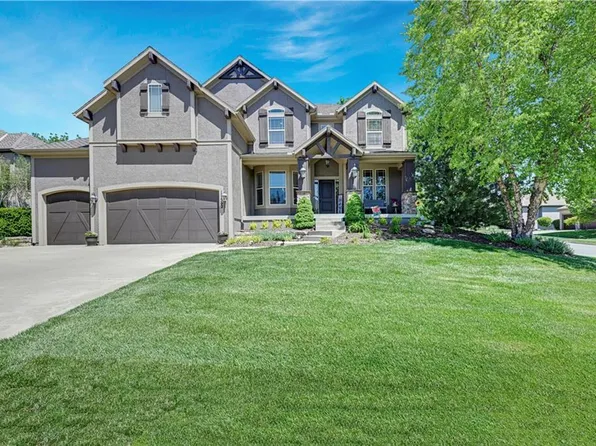11562 S Carbondale St, Olathe, KS 66061