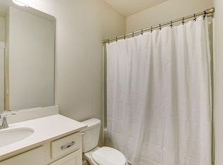 1010 Pettiford Pl, Hanahan, SC 29410
