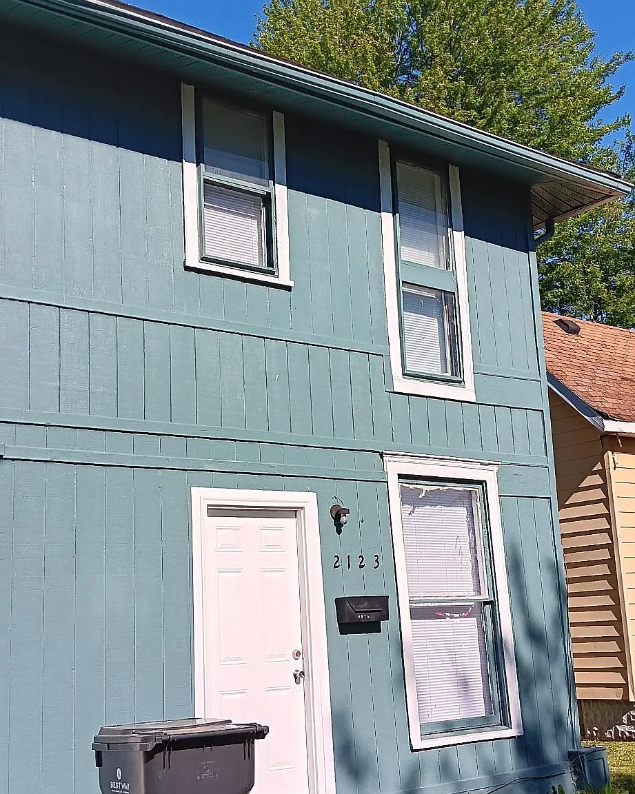 2123 George St. — Photo 1