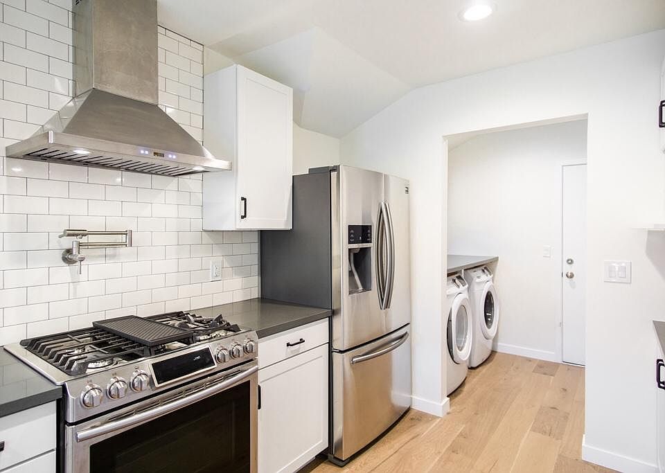 1st image of 22233 Avenue San Luis