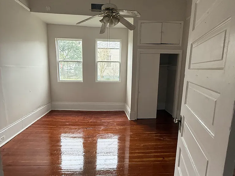1202 Marengo St #A — Photo 7