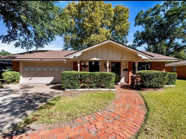 1705 E Beverly Dr, Corsicana, TX 75110