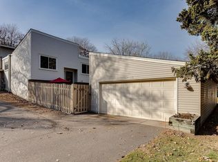 5662 W Bavarian Pass NE, Fridley, MN 55432
