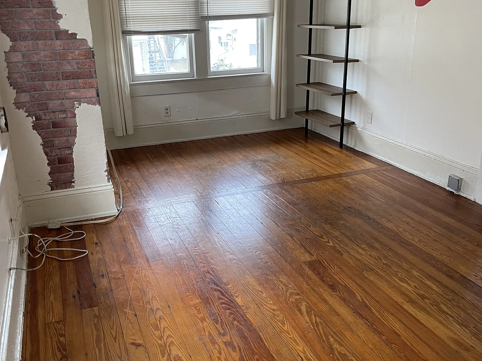 529 Foote Ct — Photo 2