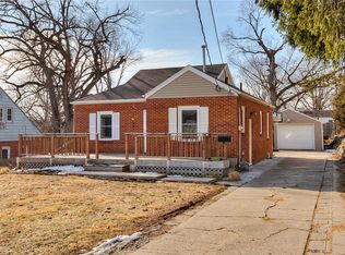 6100 Rollins Ave, Des Moines, IA 50312