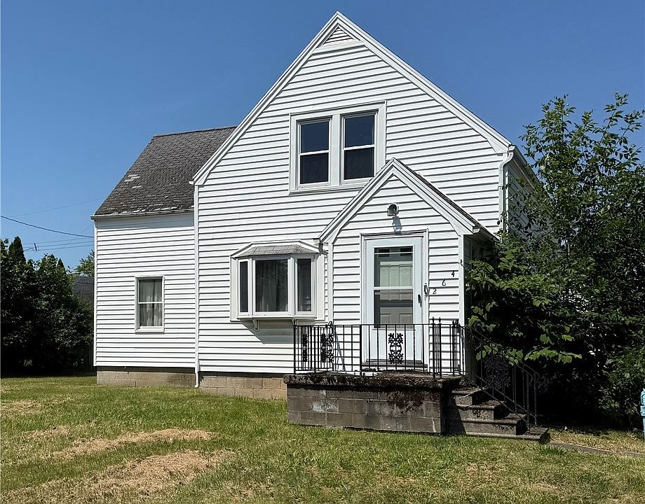 1st image of 264 Lyndale Ave