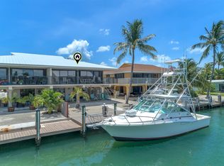 521 9th St, Key Colony Beach, FL 33051