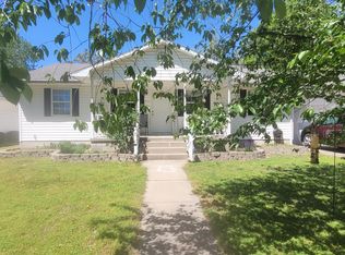 905 Truman St, Lamar, MO 64759