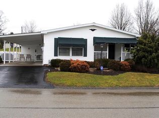 602 Primrose Ln, Mount Pleasant, PA 15666