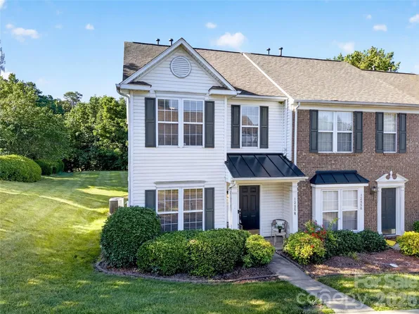 12358 Jessica Pl, Charlotte, NC 28269