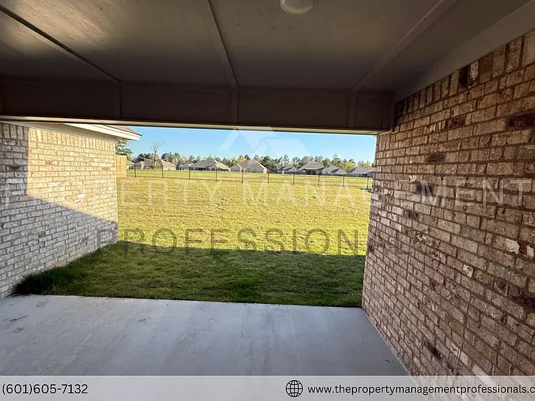 571 Patrick Farms Dr — Photo 48