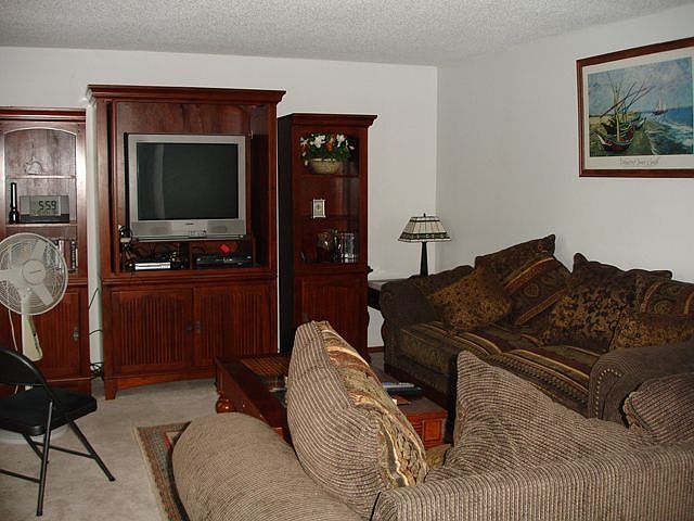 1st image of 4900 Leybourne Dr