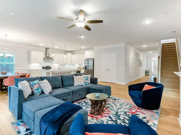 2701 Pleasant Ave, Norfolk, VA 23518