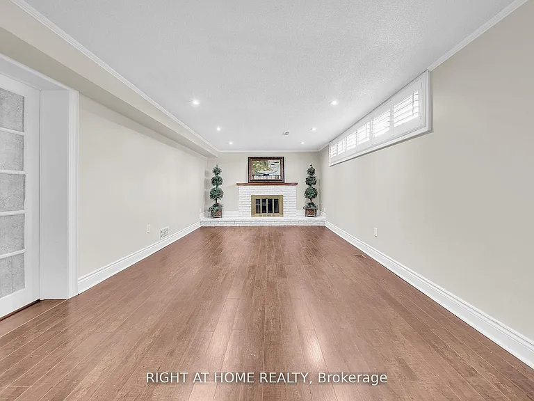 50 Wall Ave #BASEMENT — Photo 15
