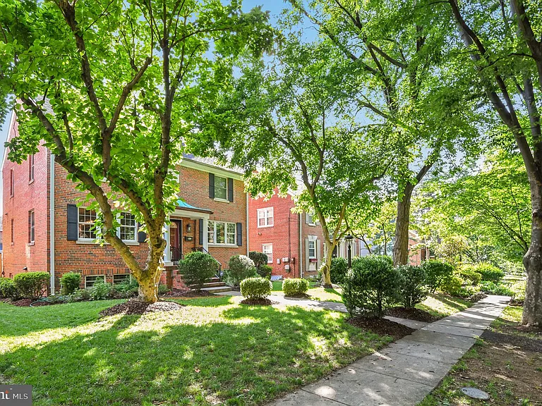 8112 Eastern Ave NW — Photo 76