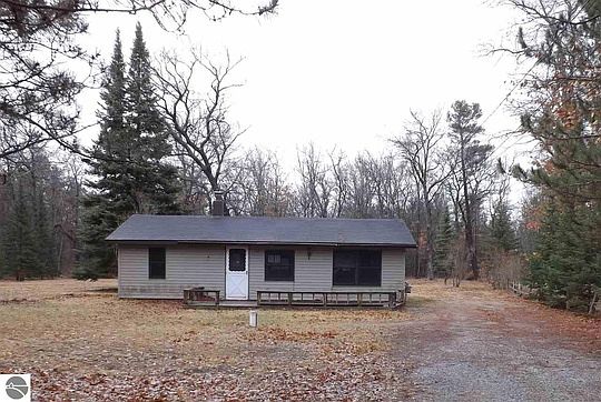 1st image of 121 Marty Dr