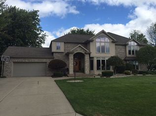 302 Apple Tree Ln, Wakarusa, IN 46573