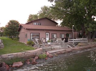 504 Best Point Drive, Madison, SD 57042