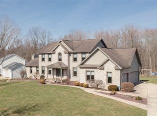2249 Bianca Ln, Cortland, OH 44410