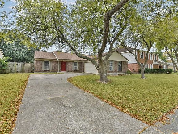 2nd image of 2609 Merrimac Dr