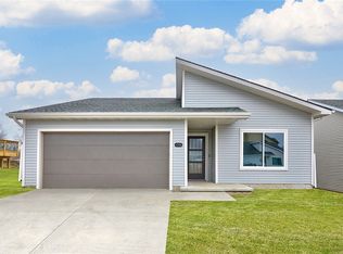 4398 E 44th St, Des Moines, IA 50317