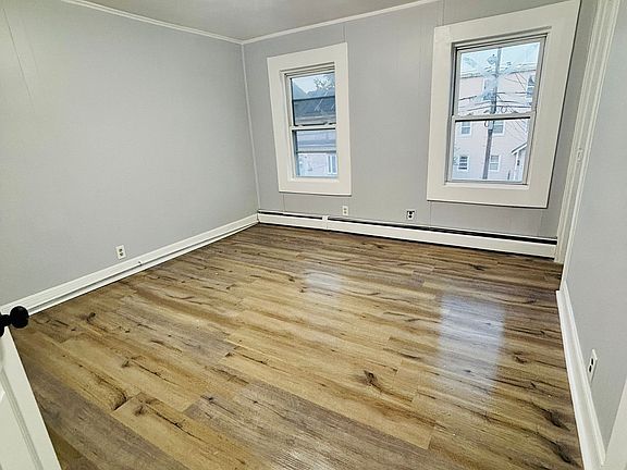 4th image of 142 Court St APT 2