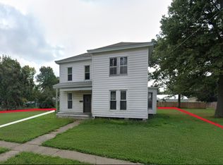 150 E Tanner St, Waverly, IL 62692