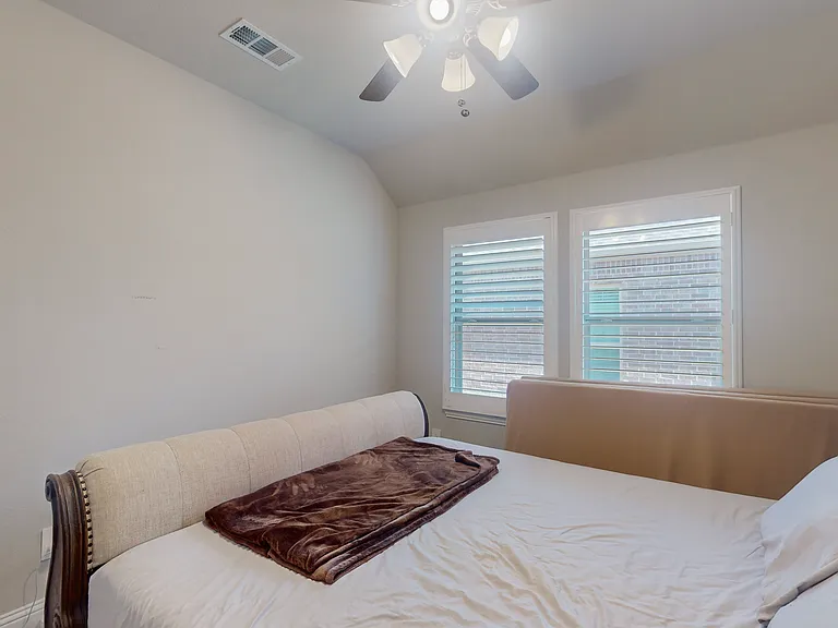 3111 Northpoint Dr — Photo 6