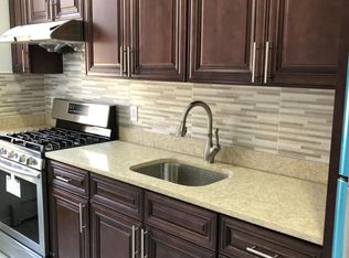 1680 Grove St, Flushing, NY 11385