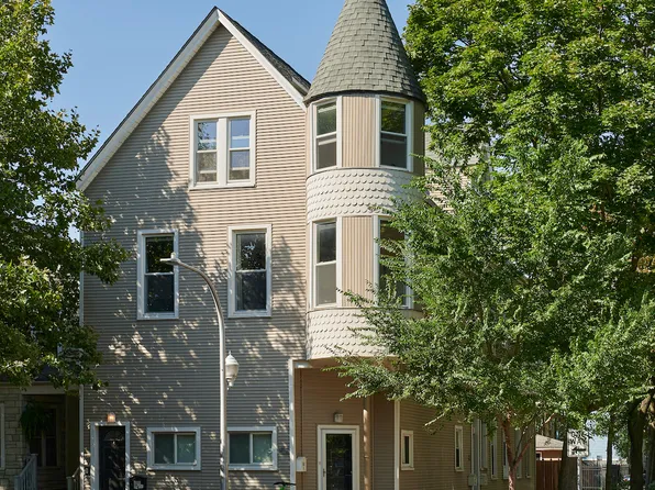 3058 N Hoyne Ave #1F, Chicago, IL 60618