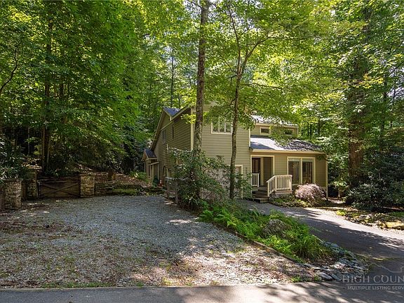 3rd image of 263 Cobble Creek Lane