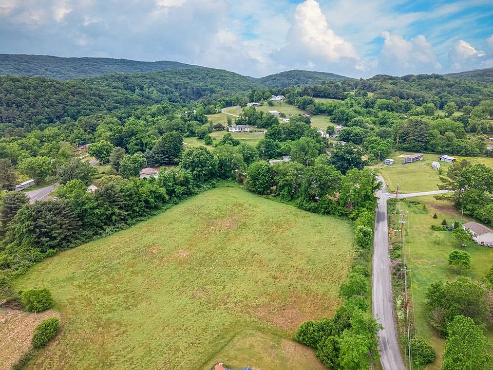 1st image of 127 Rakestown Rd
