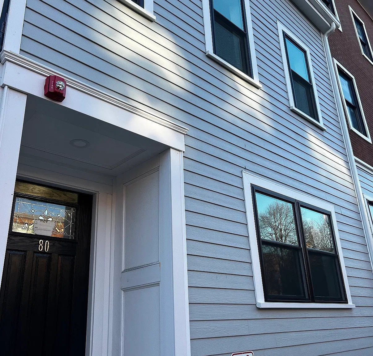 2 bed, 810 sqft, $3,850 — Photo 1