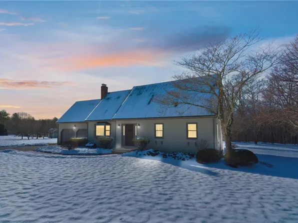 28 Agricultural Ave, Rehoboth, MA 02769