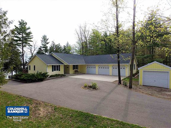 Welcome to 10567 E Rost Lake Rd