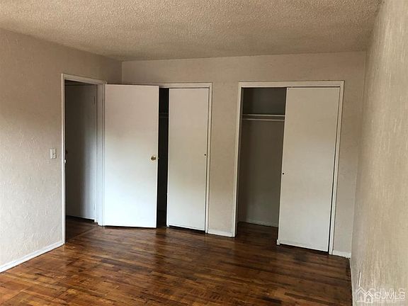 5th image of 55 Gill Ln APT 19