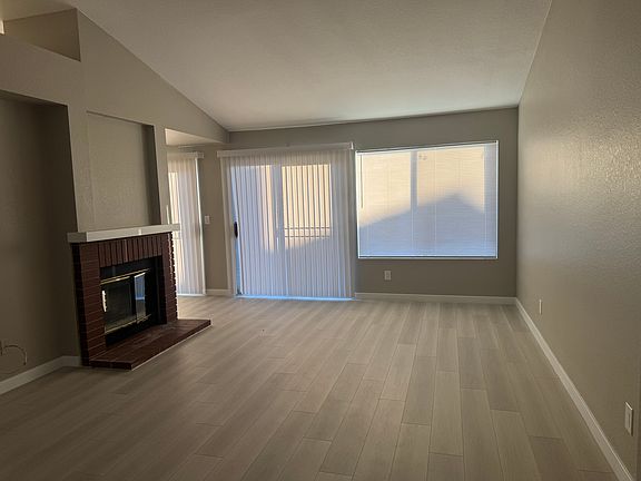 4th image of 7447 Palermo Ave