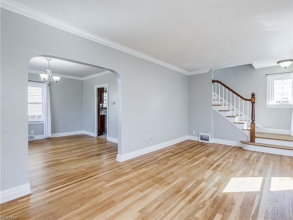 4th image of 145 Mission Dr