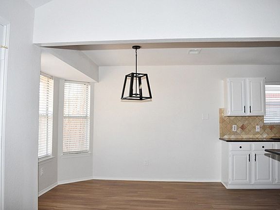 3rd image of 6912 Brookdale Dr