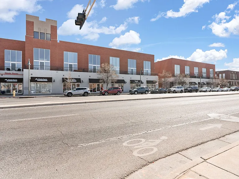 316 Broadway Blvd NE — Photo 25