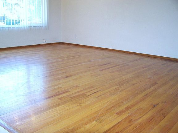 5th image of 2710 Kendrick Cir