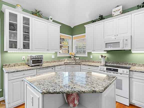 2nd image of 601 John S Mosby Drive