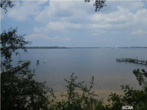 121 Blackshear Dr, Panama City, FL 32404