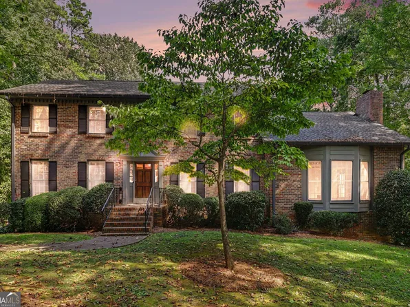 170 Pruitt Dr, Alpharetta, GA 30004