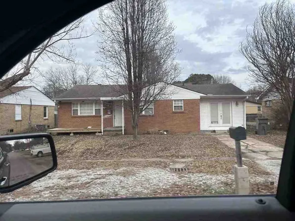 617 N 7th St, Paragould, AR 72450