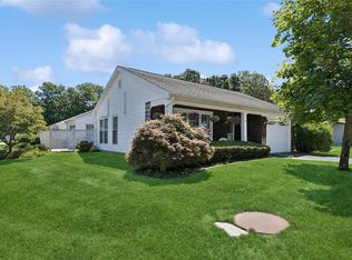 2 Lamont Rd, Ridge, NY 11961